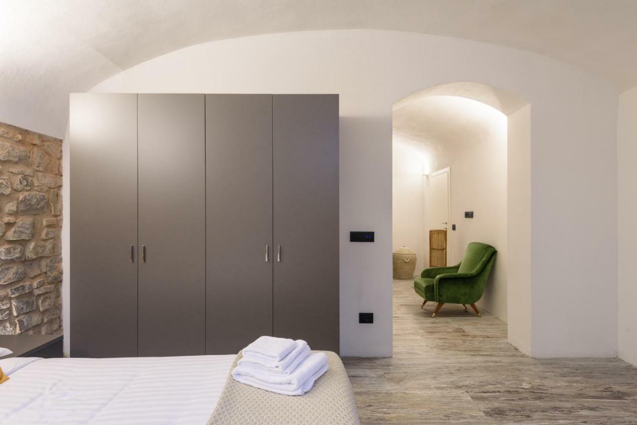 Leopardi Luxury Maison With Garden And Jacuzzi: 10 People Apartamento