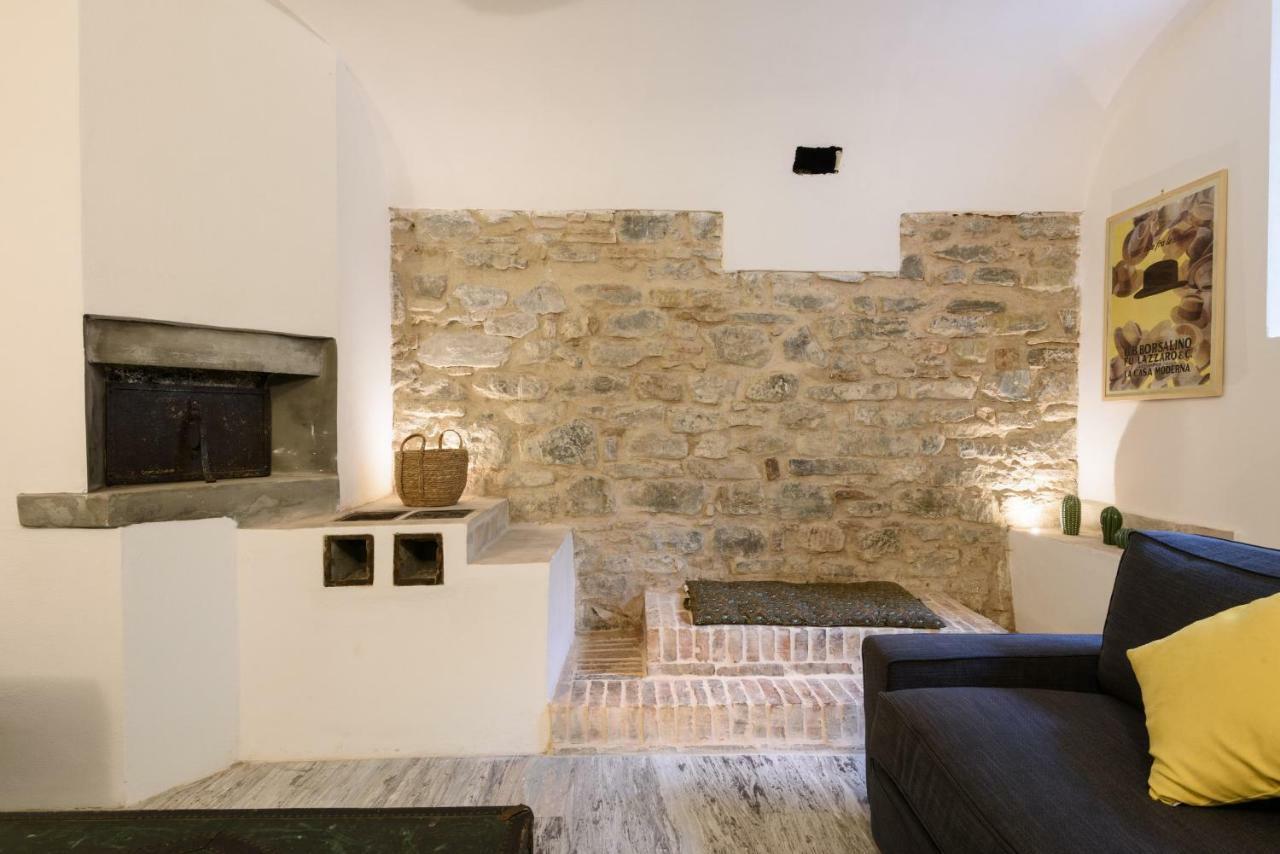 Apartamento Leopardi Luxury Maison With Garden And Jacuzzi: 10 People Florencia